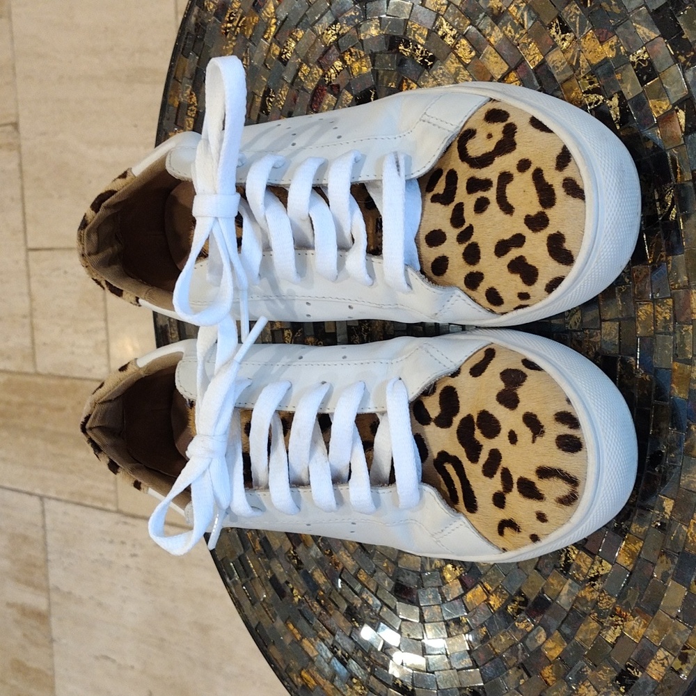 Halogen White Genuine Leather And Calf Skin Size 7.5 M